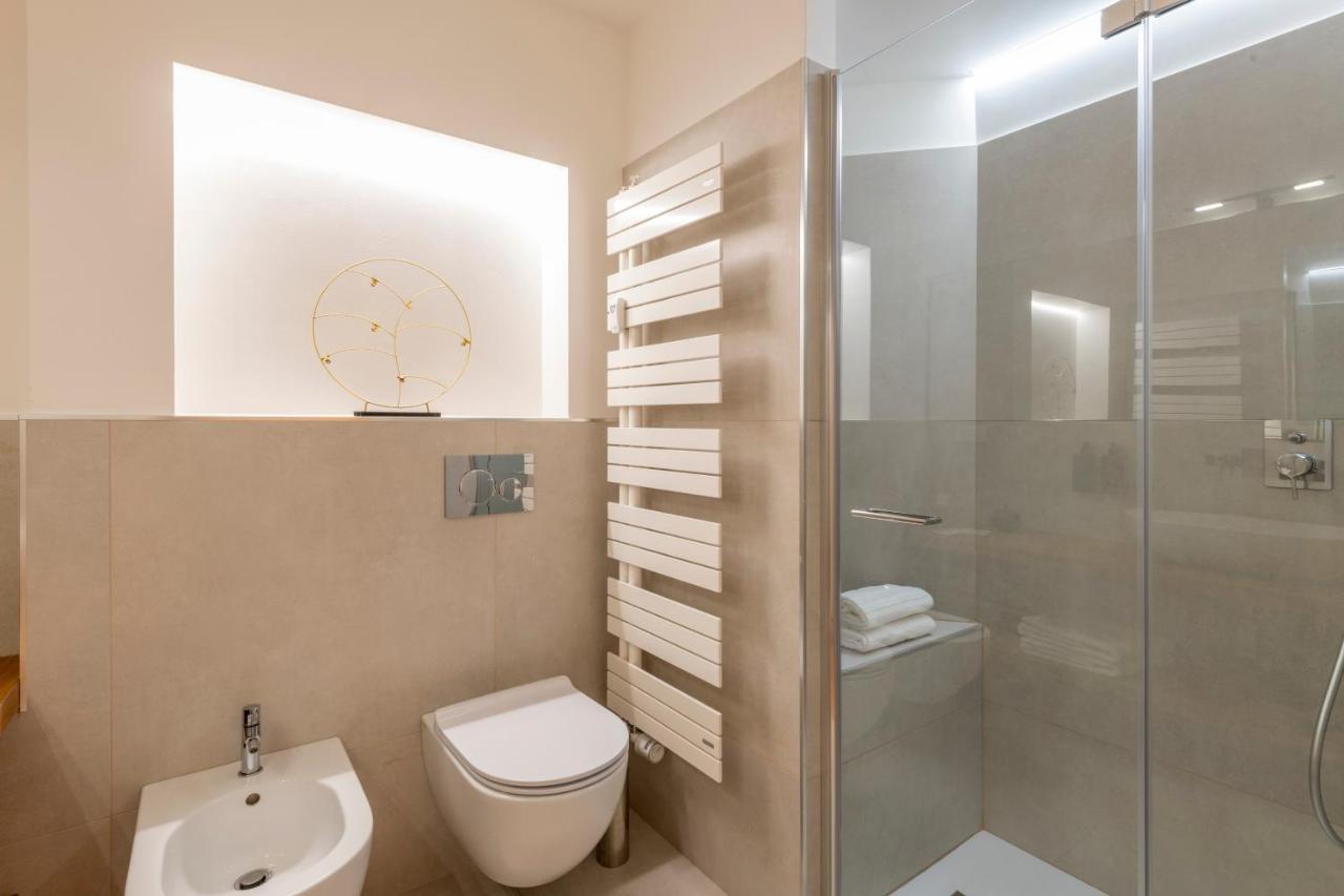 Milan Royal Suites Duomo Екстериор снимка