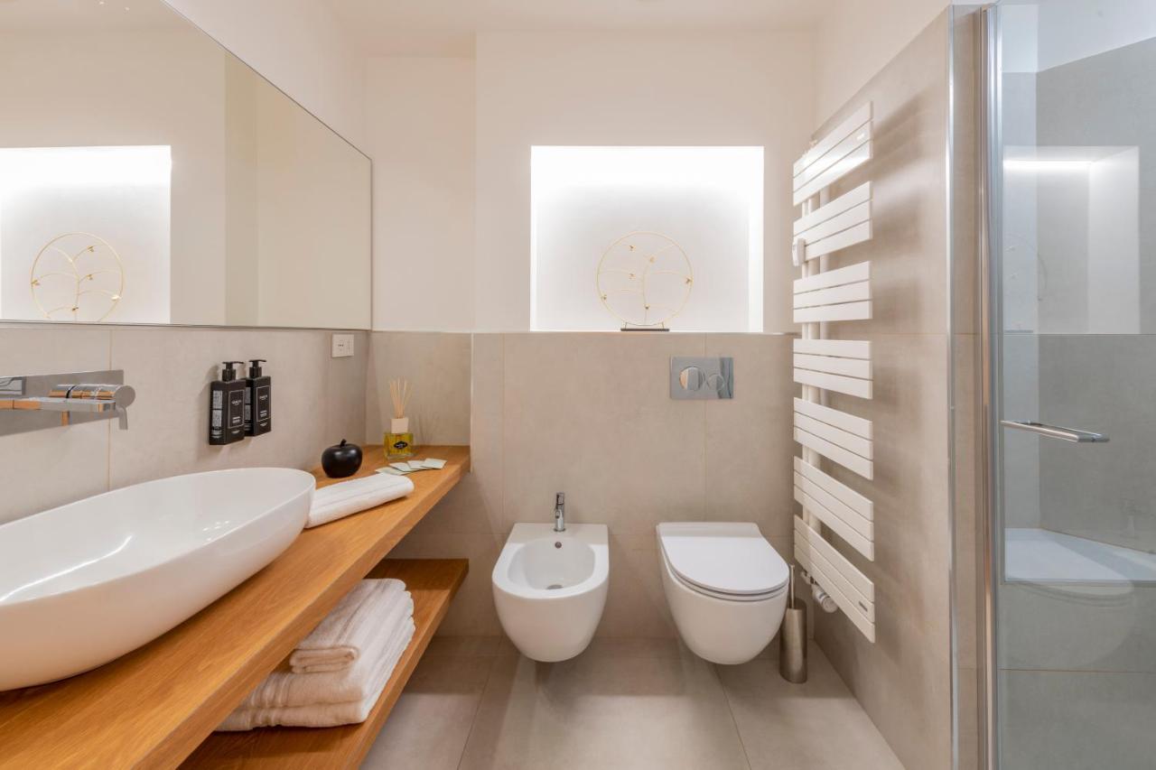 Milan Royal Suites Duomo Екстериор снимка