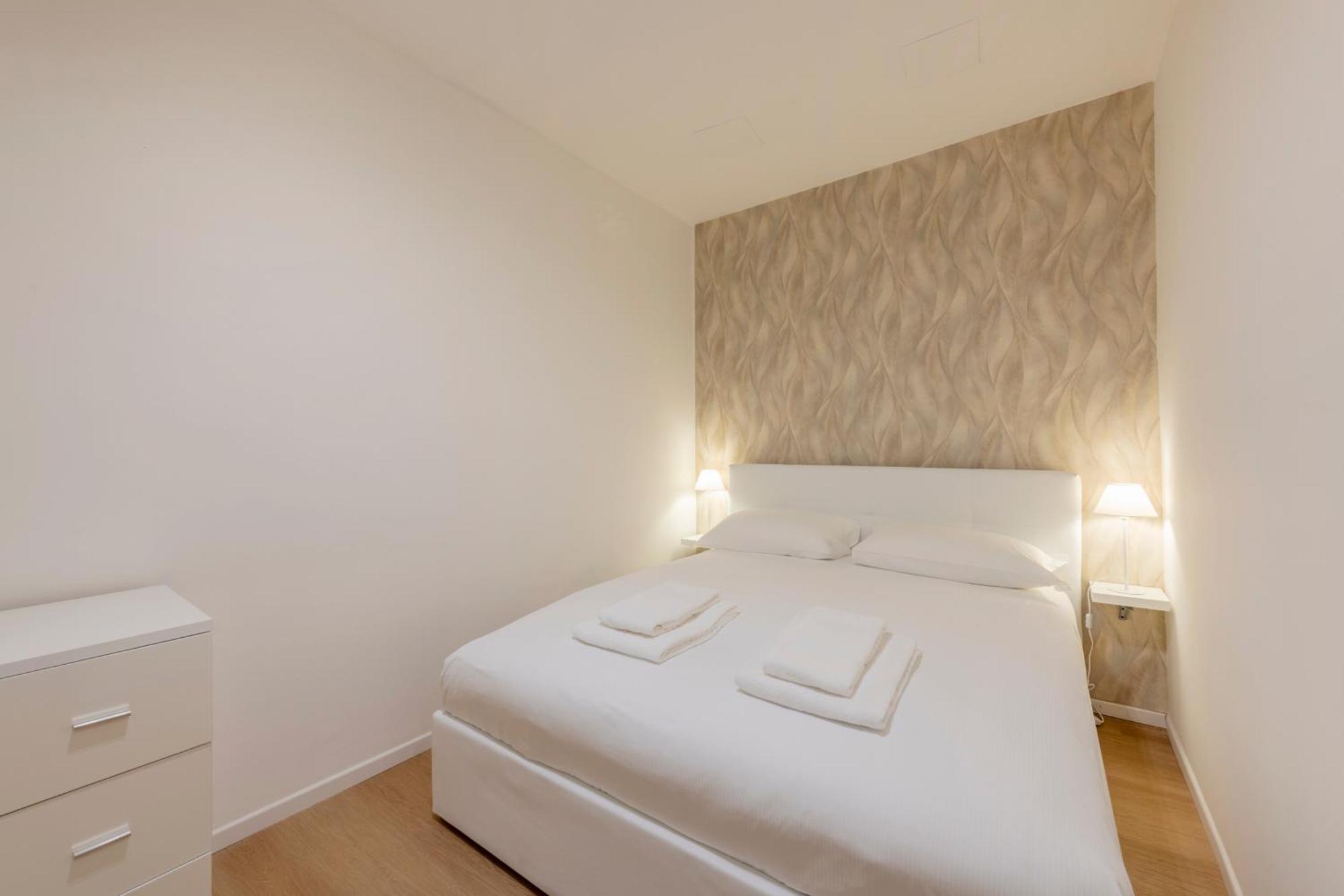 Milan Royal Suites Duomo Екстериор снимка