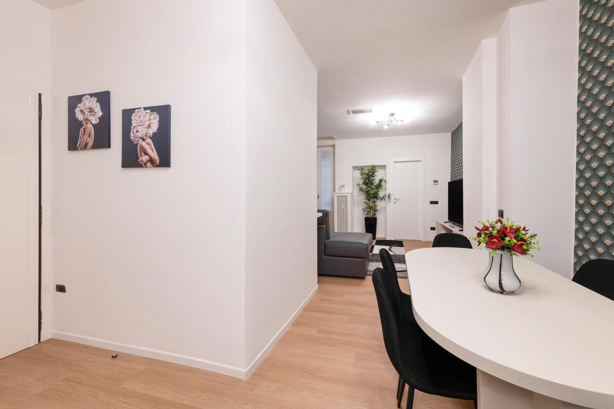 Milan Royal Suites Duomo Екстериор снимка
